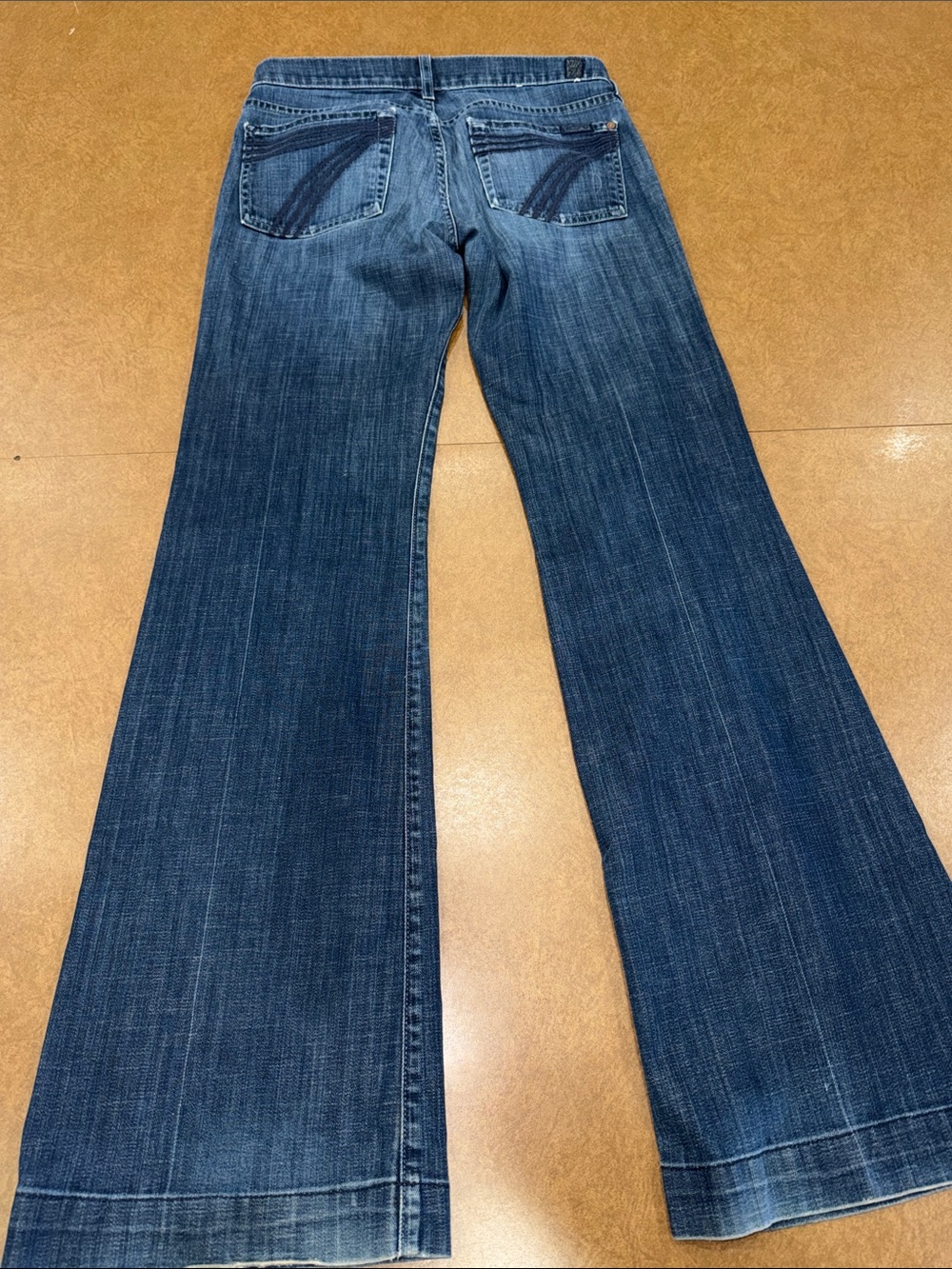 7 For All Mankind Dojo Indigo Wide Leg Flare Jeans • Like NEW • Size 27 - Picture 7 of 11